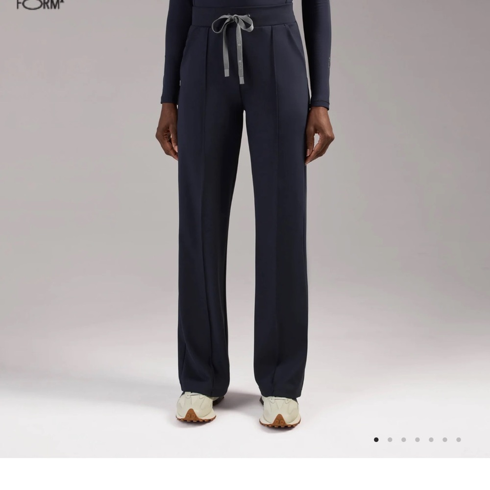 Navy High Waisted Piedra FORMx™ Straight Leg - Petite Scrub Pants